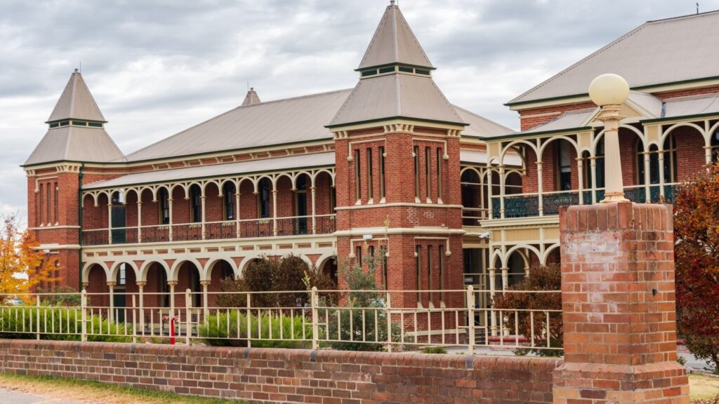 NSW unveils designs for Bathurst Hospital redevelopment