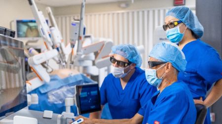 Examine of Medtronic Hugo ™ Robotic-assisted surgical procedure system in Hernia restore meets security and effectiveness finish factors